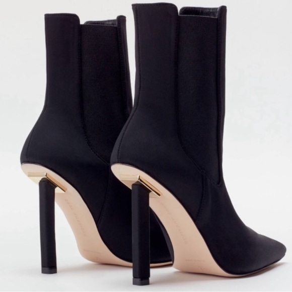 Good American Womens Boots Size 10 Ankle Black Neoprene Sock Booties New in box. - Picture 2 of 2